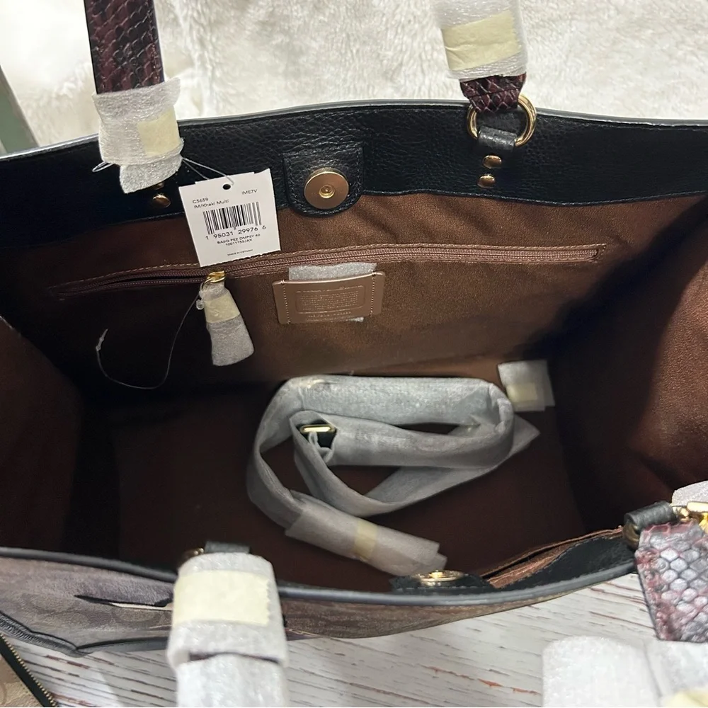Coach X Jean Michel Basquiat Dempsey Hand/Shoulder/Crossbody and wallet NWT Rare - Picture 9 of 13